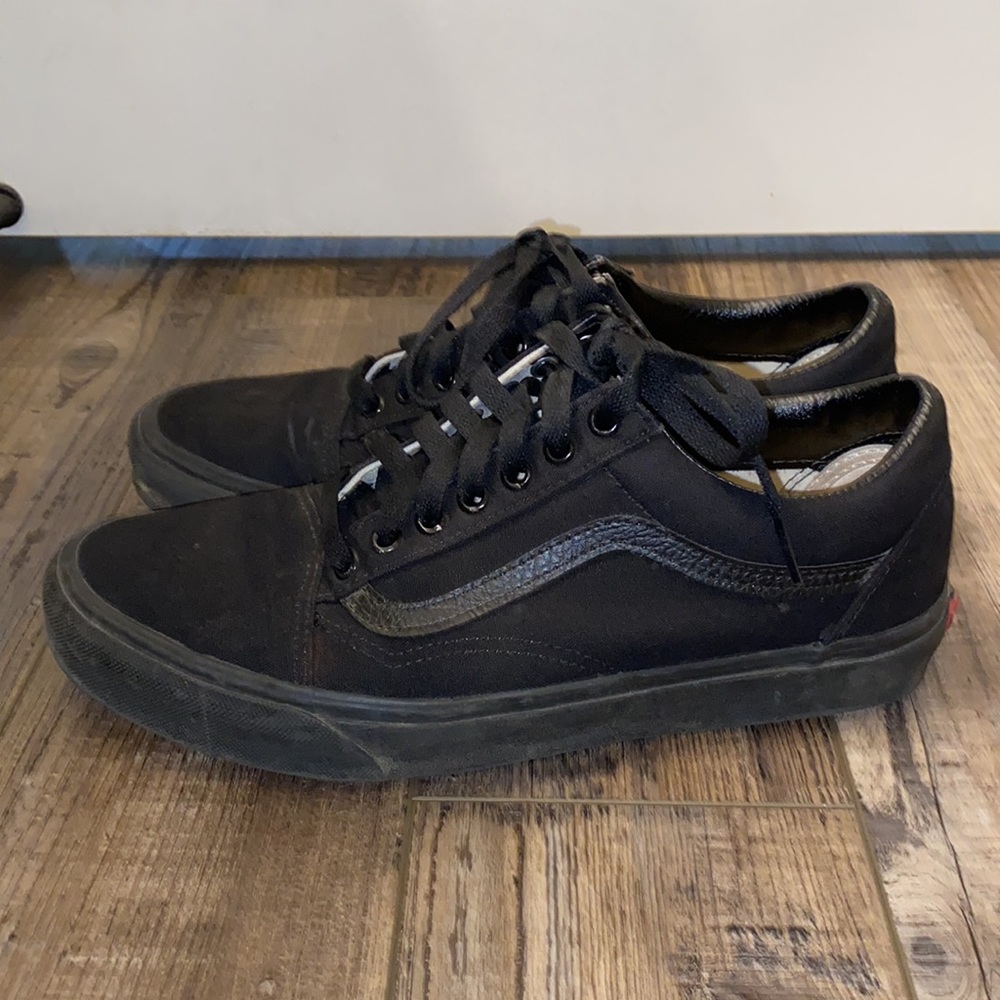 Vans Black canvas Old Skool.